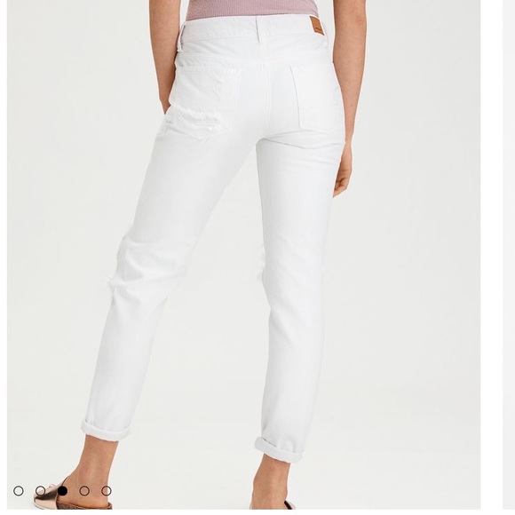 Ripped Tomgirl American Eagle Outfitter Jeans - Picture 2 of 4